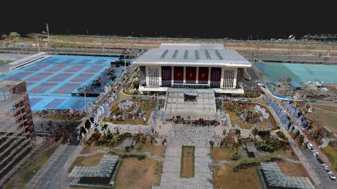 Levantamento tridimensional de campus com quadras e edificações — aplicação publicada pela GeoSun, contexto da tecnologia sem identificação do modelo deste item Levantamento tridimensional de campus com quadras e edificações — aplicação publicada pela GeoSun, contexto da tecnologia sem identificação do modelo deste item